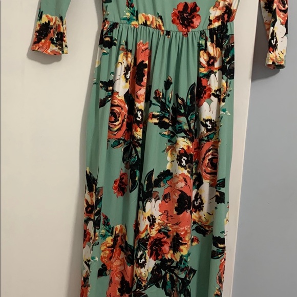 Small floral maxi dress by Reb & J 220 - Picture 4 of 6